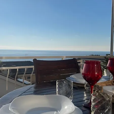 Attico Con Terrazza Fronte Mare A Cavi Di Apartment Lavagna