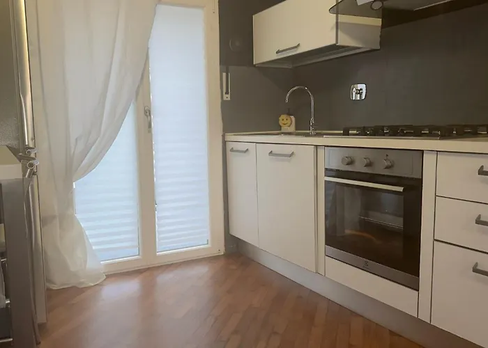 Attico Con Terrazza Fronte Mare A Cavi Di Апартаменты *