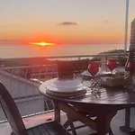 Attico Con Terrazza Fronte Mare A Cavi Di * Lavagna