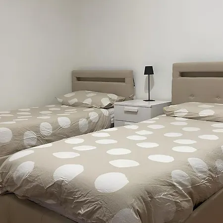 アパート Attico Con Terrazza Fronte Mare A Cavi Di *