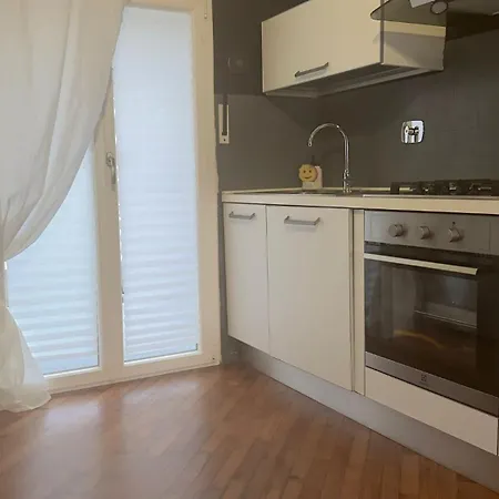 Attico Con Terrazza Fronte Mare A Cavi Di Apartament *