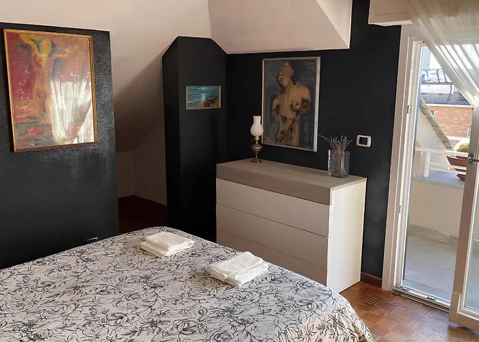 Attico Con Terrazza Fronte Mare A Cavi Di Lejlighed Lavagna